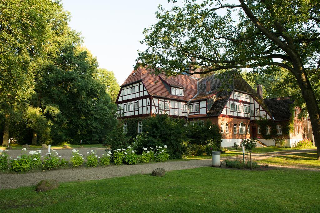 Hotel Gut Bardenhagen Bagian luar foto